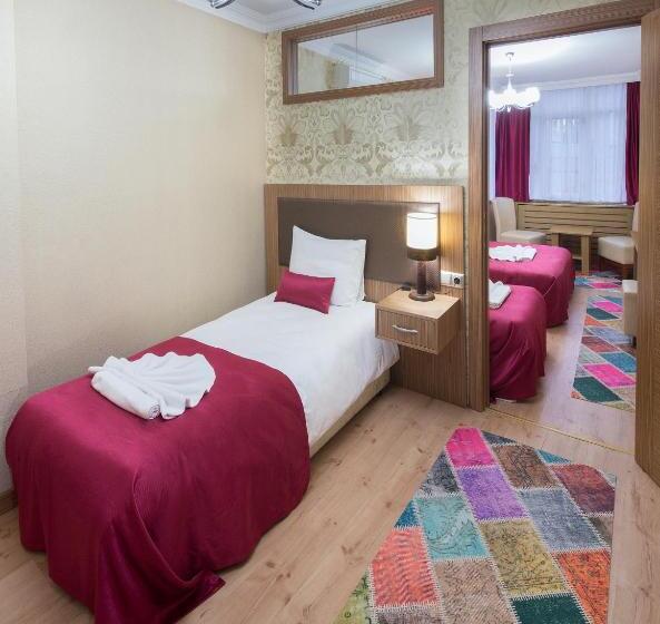 اتاق خانوادگی تودرتو, Grand Zentrum Hotel & Cafe Restaurant   Taksim Square