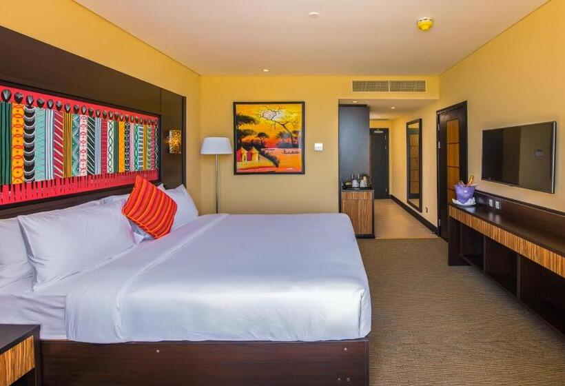 اتاق استاندارد با تخت بزرگ برای معلولان, Ramada Resort By Wyndham Dar Es Salaam