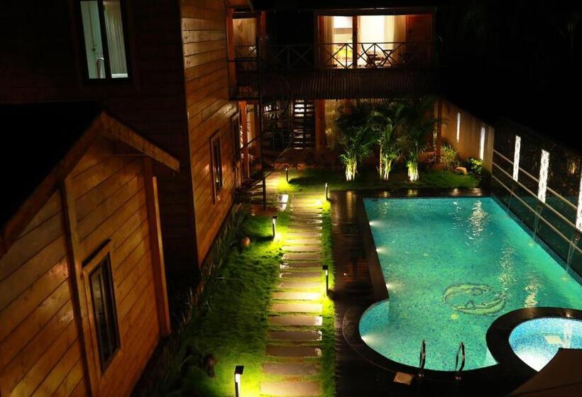 اتاق لوکس, Wooden Ecr Sea Resort