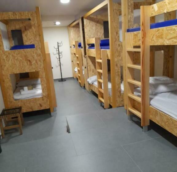 Кровать в Общей Комнате, Lumen Albergue