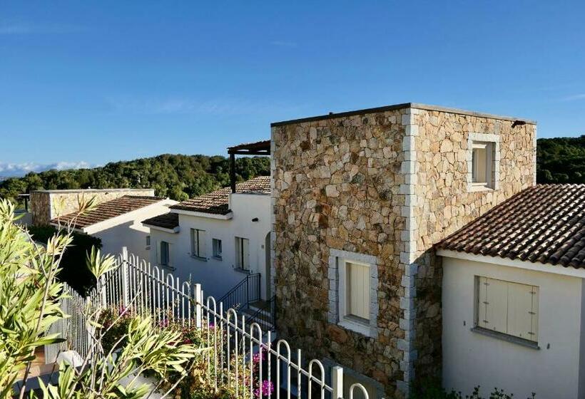 Апартаменты 1 Спальня, Residence Con Piscina A 4 Km Da Baja Sardinia