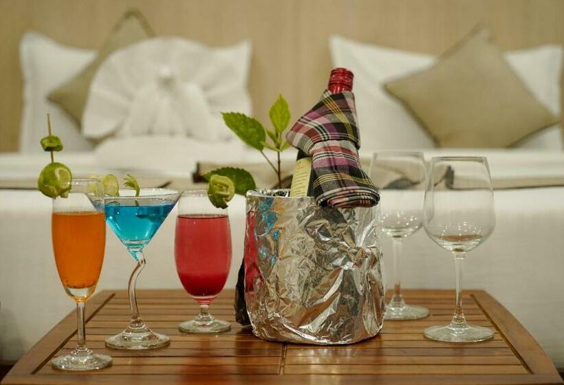 Люкс с Балконом, Pride Resort & Convention Center Ranakpur Near Ranakpur Dam