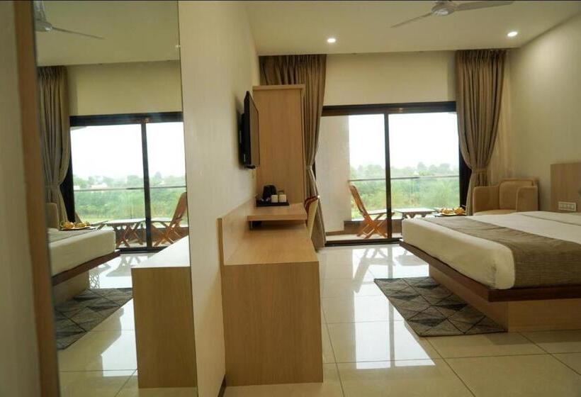 Семейный Номер Deluxe, Pride Resort & Convention Center Ranakpur Near Ranakpur Dam