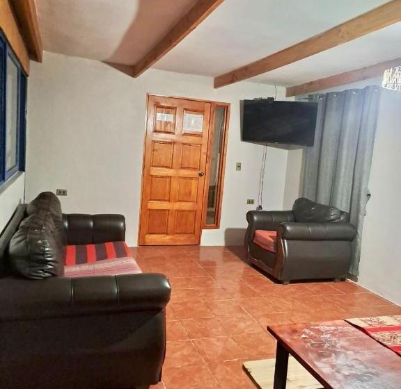 خانه 3 خوابه, Casa Tambo