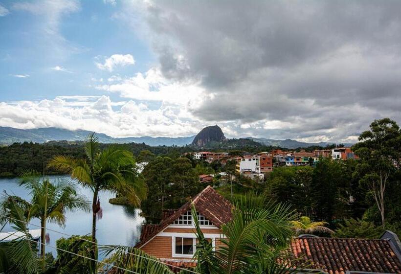 패밀리 룸, Le Chateau Guatape