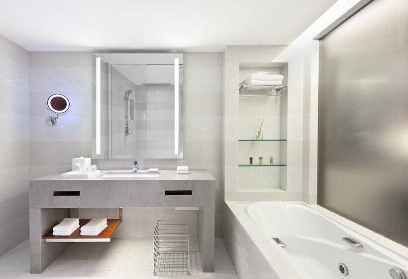 Номер Стандарт Вид на Море, Four Points By Sheraton Shenzhou Peninsula Resort