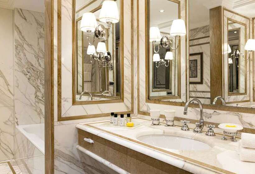Люкс Кровать Кинг, Hilton Southampton   Utilita Bowl