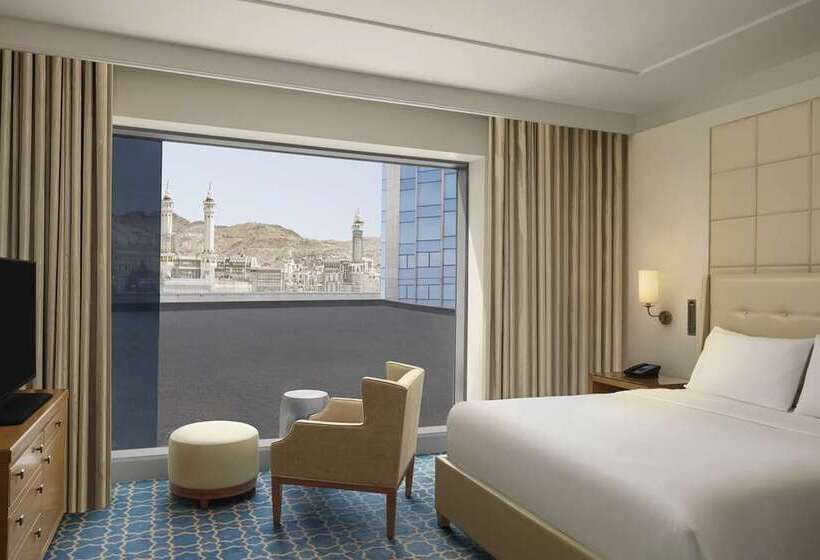 Люкс Кровать Кинг, Hilton Southampton   Utilita Bowl
