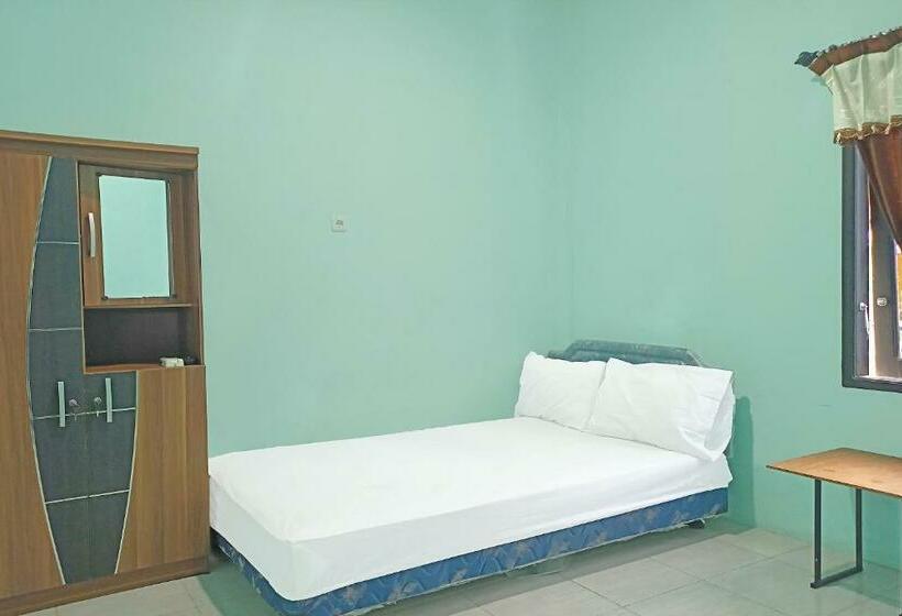 Номер Superior Одноместный, Spot On 91791 Homestay Surya Syariah
