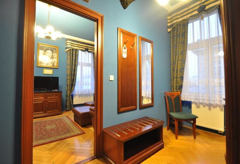 Люкс Комфорт, Grand Hotel Praha