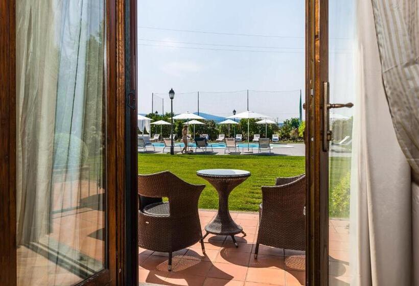 سوییت جونیور, Alla Corte Delle Terme Resort