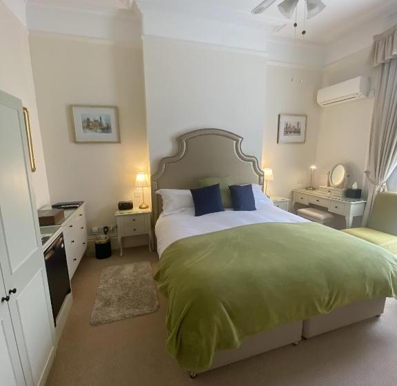 Номер Deluxe, Kingston House