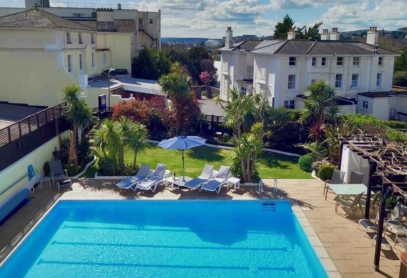 Номер Deluxe Вид на Бассейн, Riviera Lodge