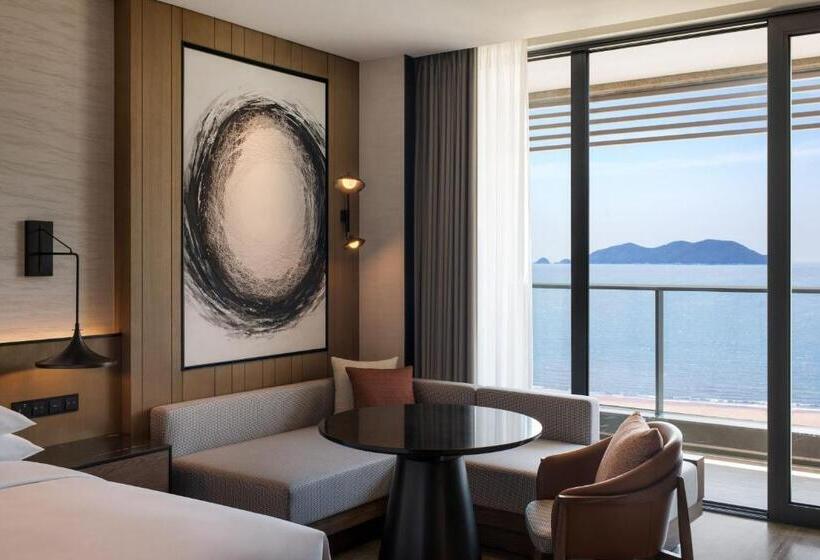 ２ダブルベッドのスタンダードルーム, Sheraton Ningbo Xiangshan Resort