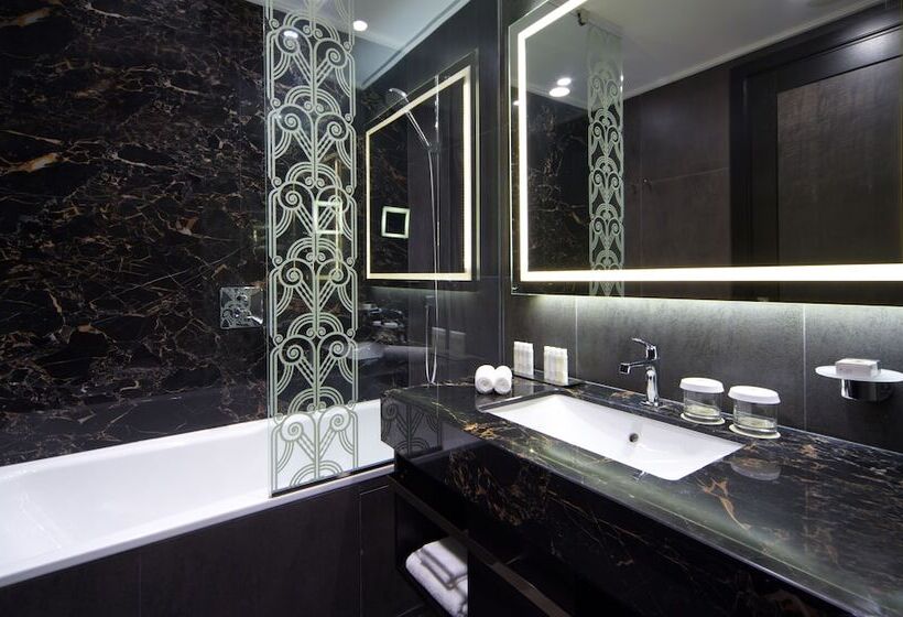 Номер Стандарт, Doubletree By Hilton Hotel Minsk