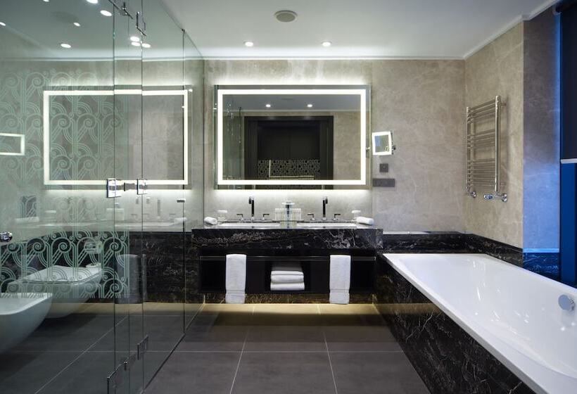Люкс, Doubletree By Hilton Hotel Minsk