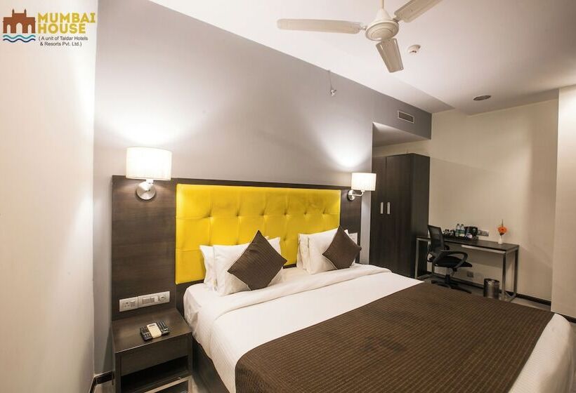 Номер Deluxe, Mumbai House Airoli, Navi Mumbai