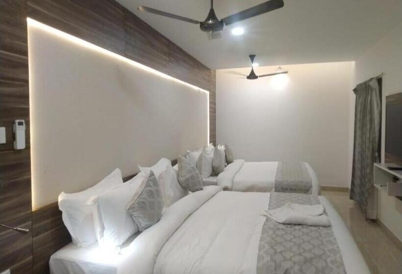 Family Suite, Residenza Adhikrishna Arcade