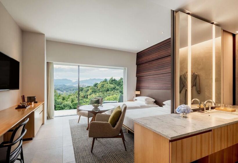 스탠다드 전망 룸, Hyatt Centric Kota Kinabalu