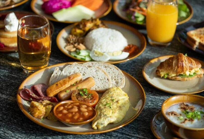 스탠다드 룸 킹사이즈 침대, Hyatt Centric Kota Kinabalu