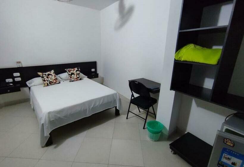 اتاق استاندارد, San Adolfo