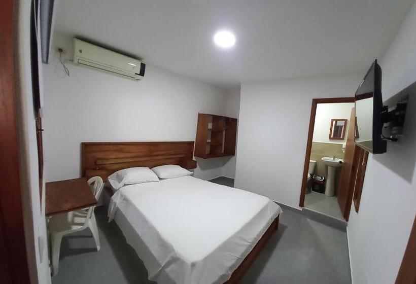 اتاق استاندارد, San Adolfo