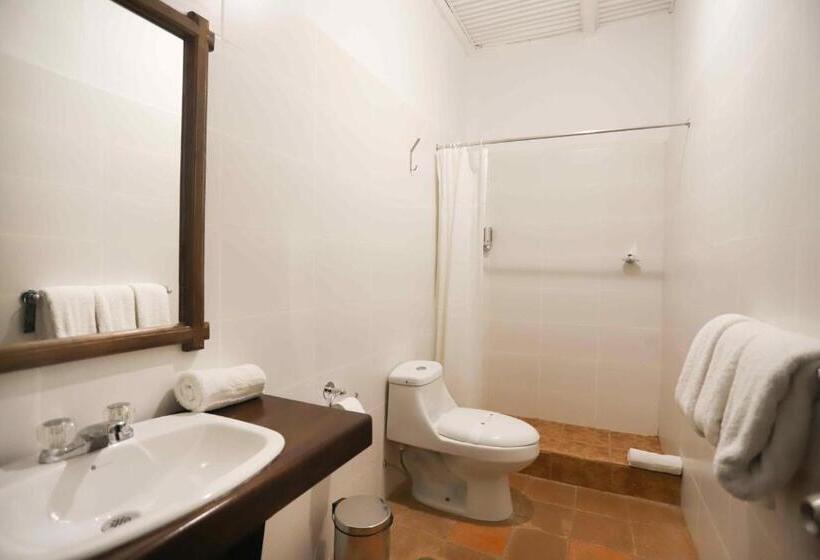 Номер Стандарт Трехместный, La Xalca Hotel   Asociado Casa Andina