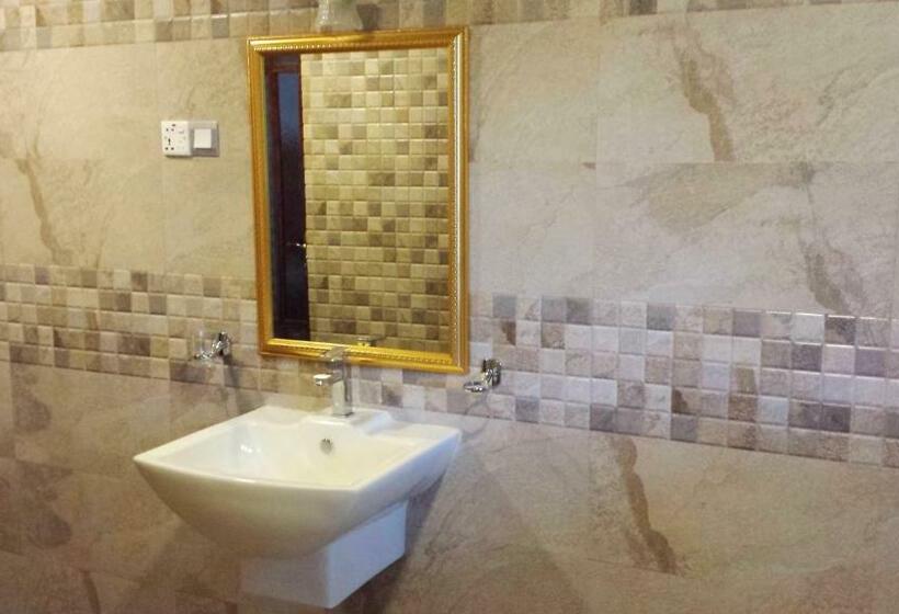 اتاق استاندارد با چشم‌انداز دریا, River View Banquet & Resort