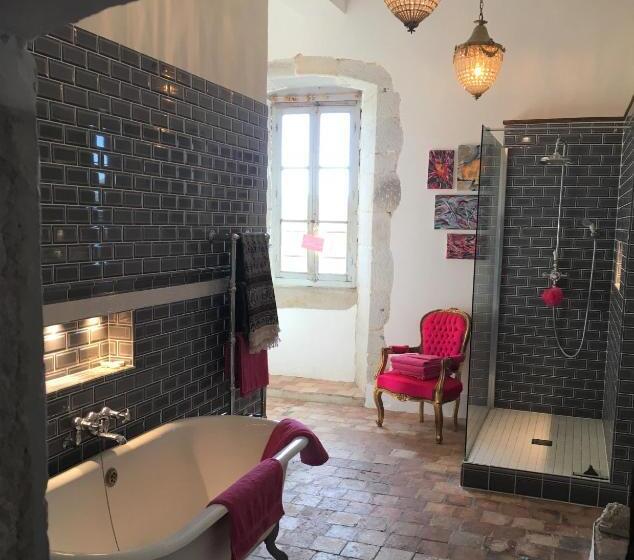 Трехместный Номер Deluxe, Chateau Mareuil