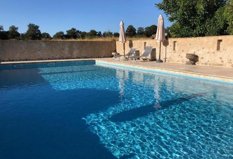 Апартаменты 2 Спальни, Chateau Mareuil