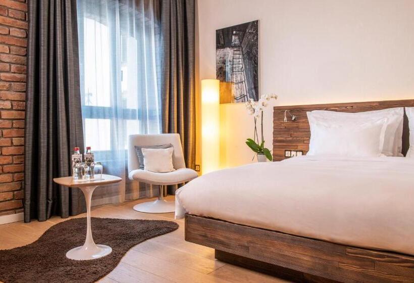اتاق اجرایی, Radisson Collection Hotel, Old Mill Belgrade