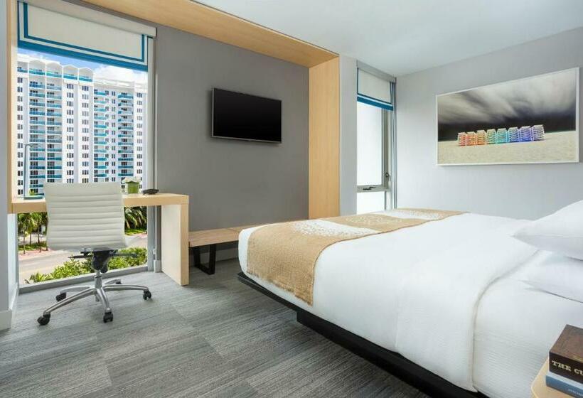 Номер Стандарт Кровать Кинг Адаптированный для Инвалидов, The Gates Hotel South Beach