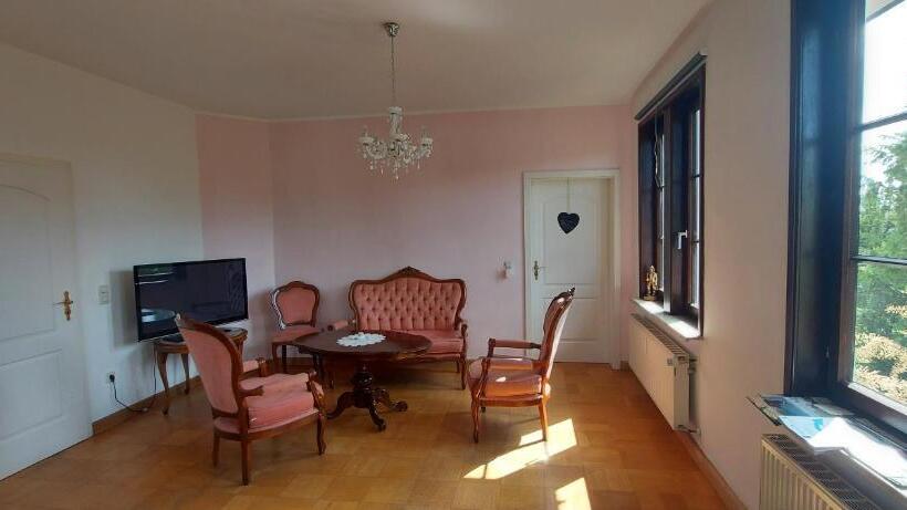 Номер Стандарт, Zum Alten Pfarrhaus