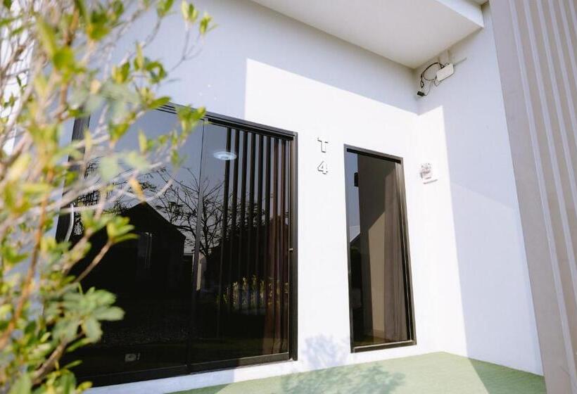 Номер Deluxe Кровать Кинг, Peeranon Resort
