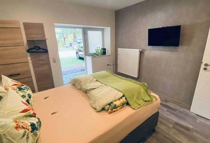 Номер Deluxe Кровать Кинг, Nina Apartments