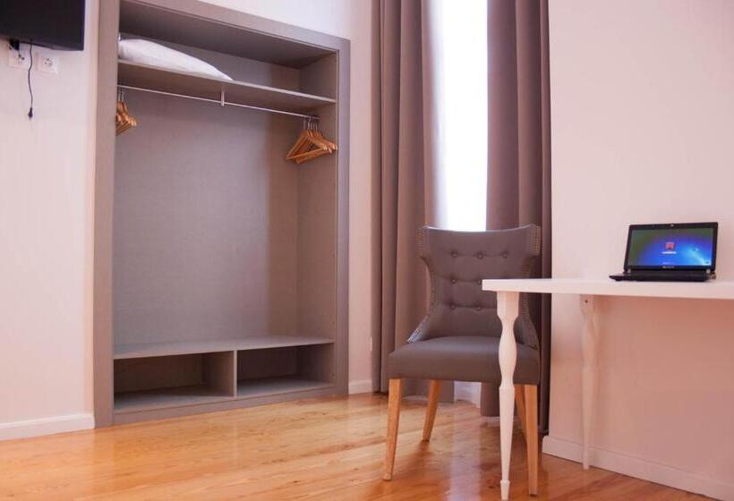 Номер Стандарт, Lisbon Arsenal Suites