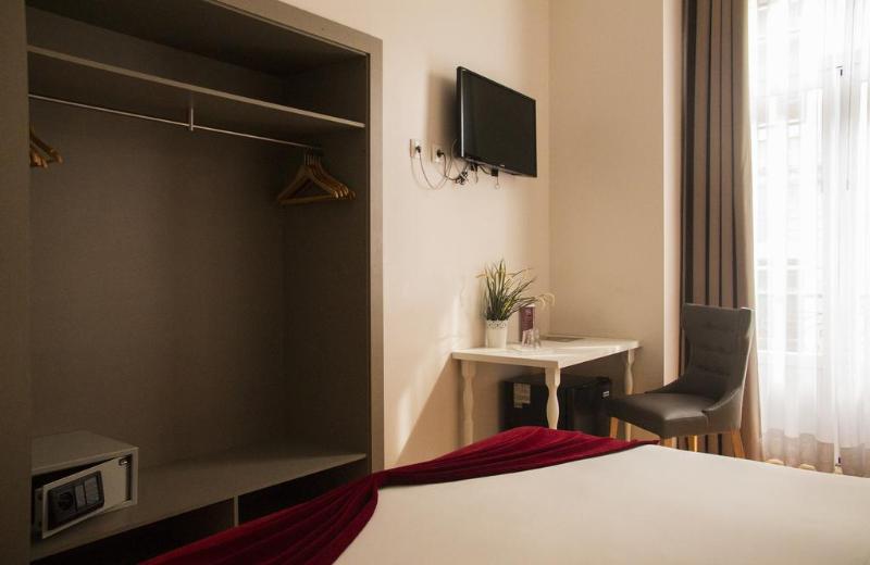 Номер Стандарт, Lisbon Arsenal Suites