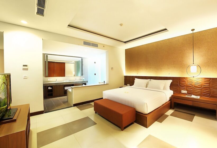 Люкс, Sun Island Hotel & Spa Legian