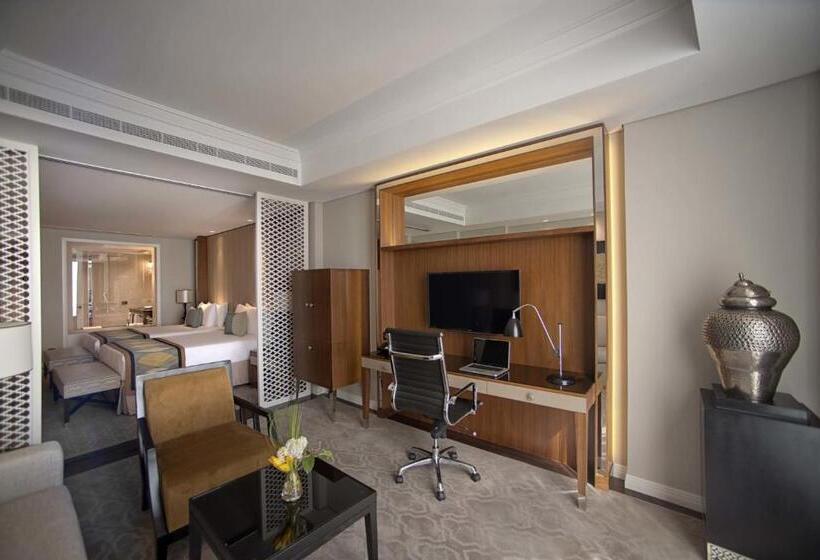 Семейный Номер, Taj Dubai