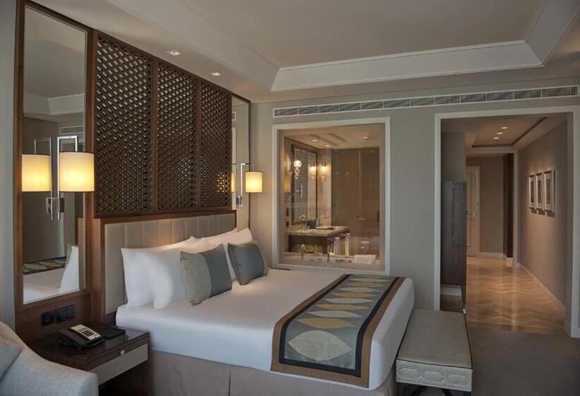 Номер Клуб Кровать Кинг, Taj Dubai