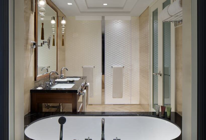 Семейный Номер Deluxe, Taj Dubai