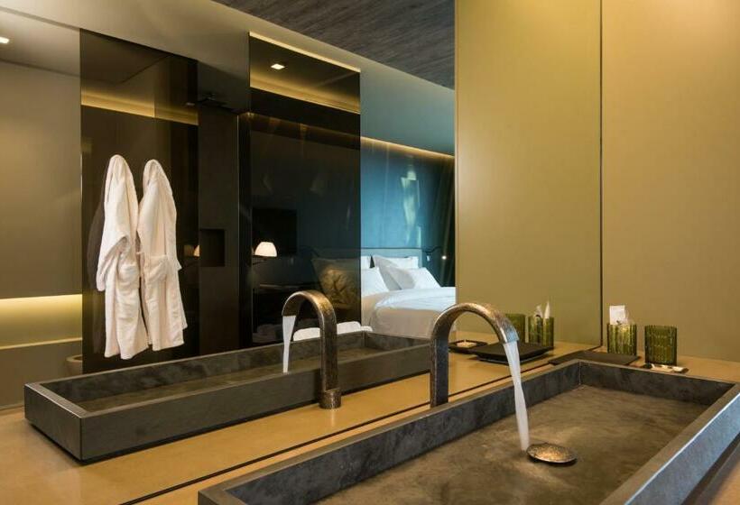 Люкс, Saccharum Resort
