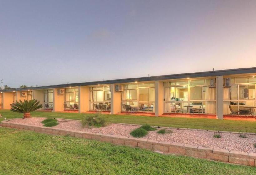 Президентский Люкс, Atherton Motel