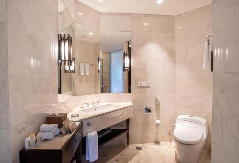 Номер Премиум, Holiday Inn Resort Bali Nusa Dua, An Ihg