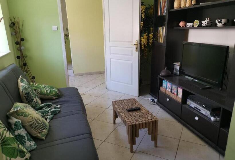 Номер Стандарт, L Arche De La Bonde