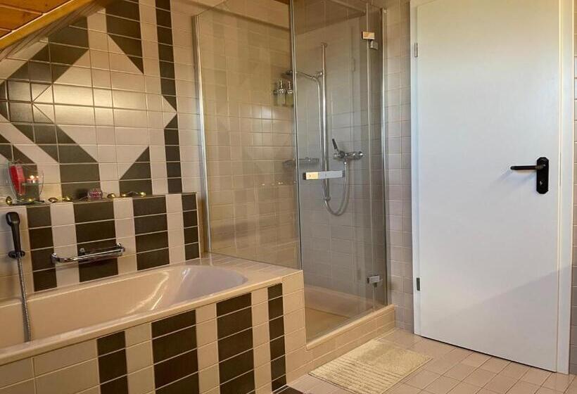 اتاق استاندارد با سرویس بهداشتی مشترک, Ruhige Zimmer Im Grünen Und Studio Im Naherholungsgebiet