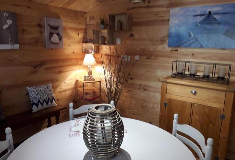 Standard room with outdoor bath, Chambres D Hôtes Le Chalet