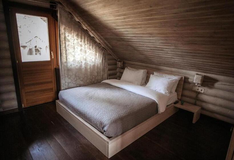 Family Suite, Zaliv