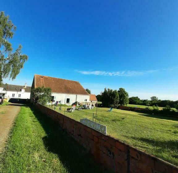 Семейный Номер, Notre Village Papillon Bed&breakfast