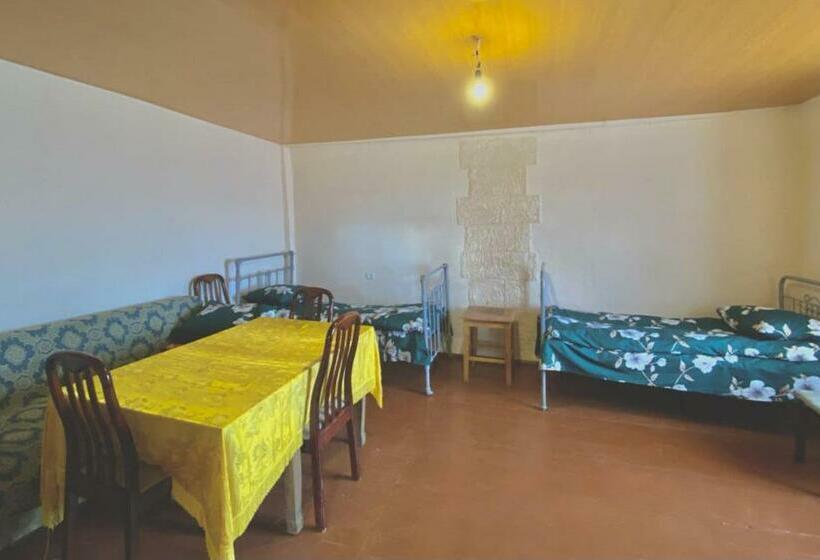 Четырехместный Номер Стандарт, Tsatʼer Guest House